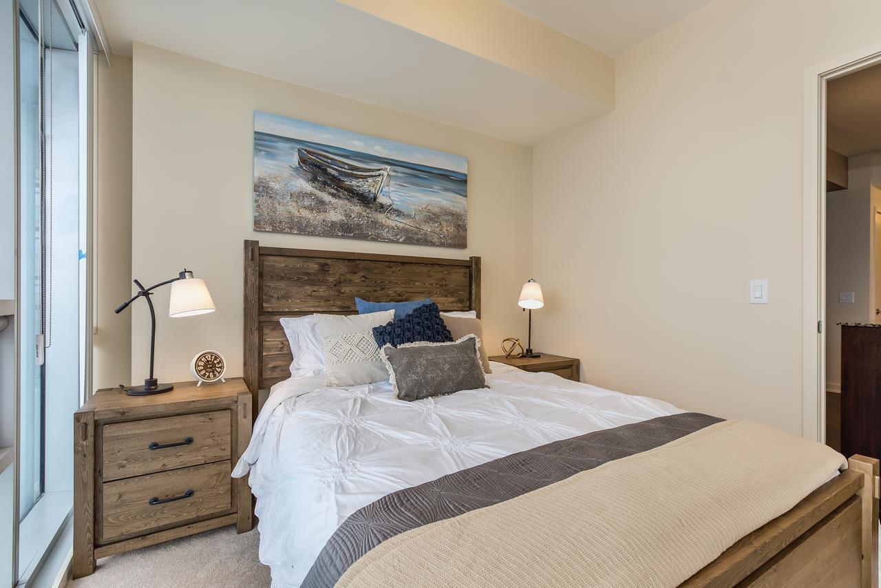 Upscale 3-Bedroom With Gorgeous Lake View Toronto Eksteriør bilde